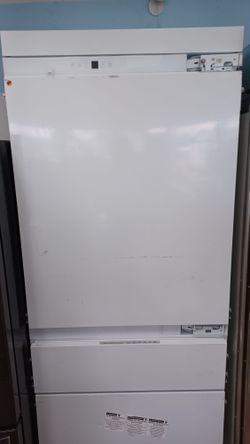 Monogram White Professional series Double freezer  Refrigerator