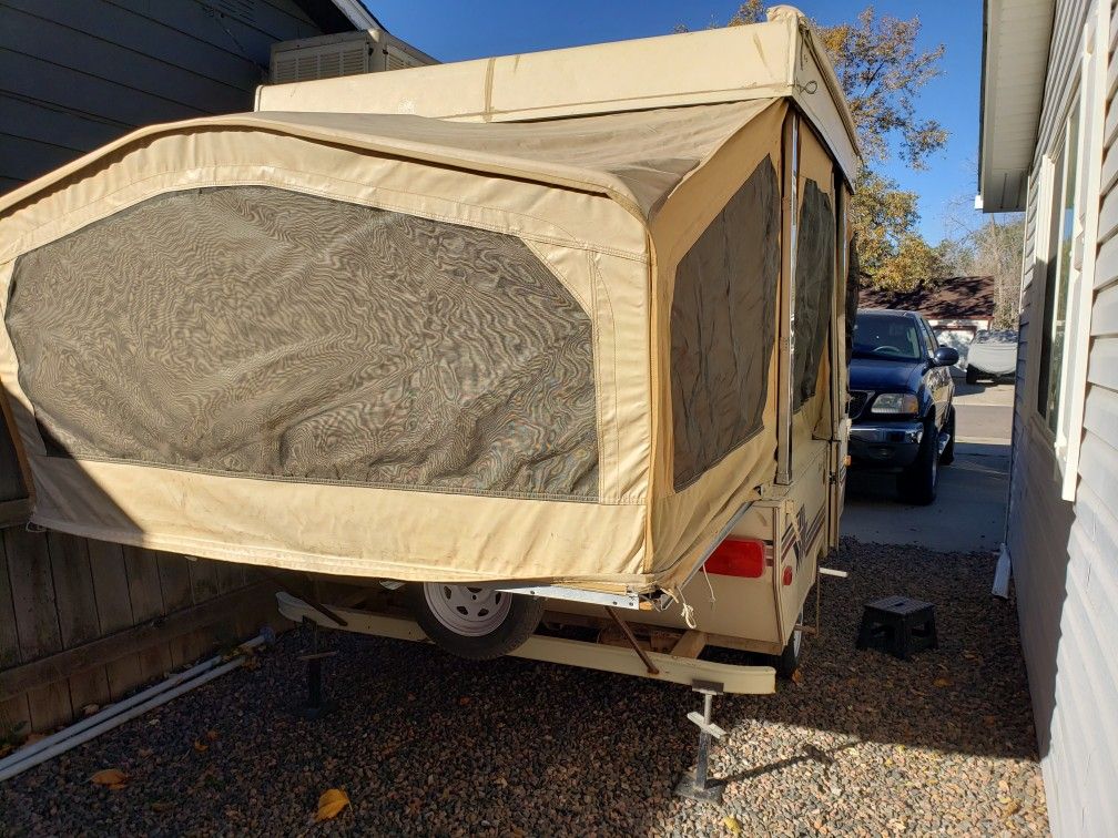 Popup camper