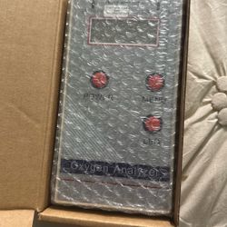 Oxygen Analyzer 