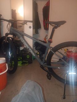 Ozark trail M2. Ridge bike