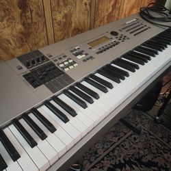 Yamaha Motif 8