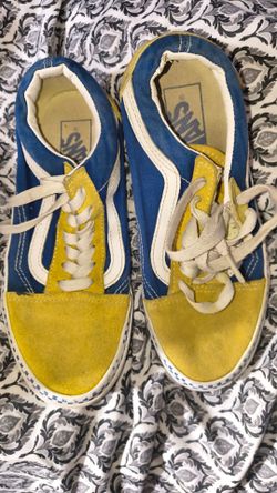 $8 KID'S VANS SHOES SIZE 4.5