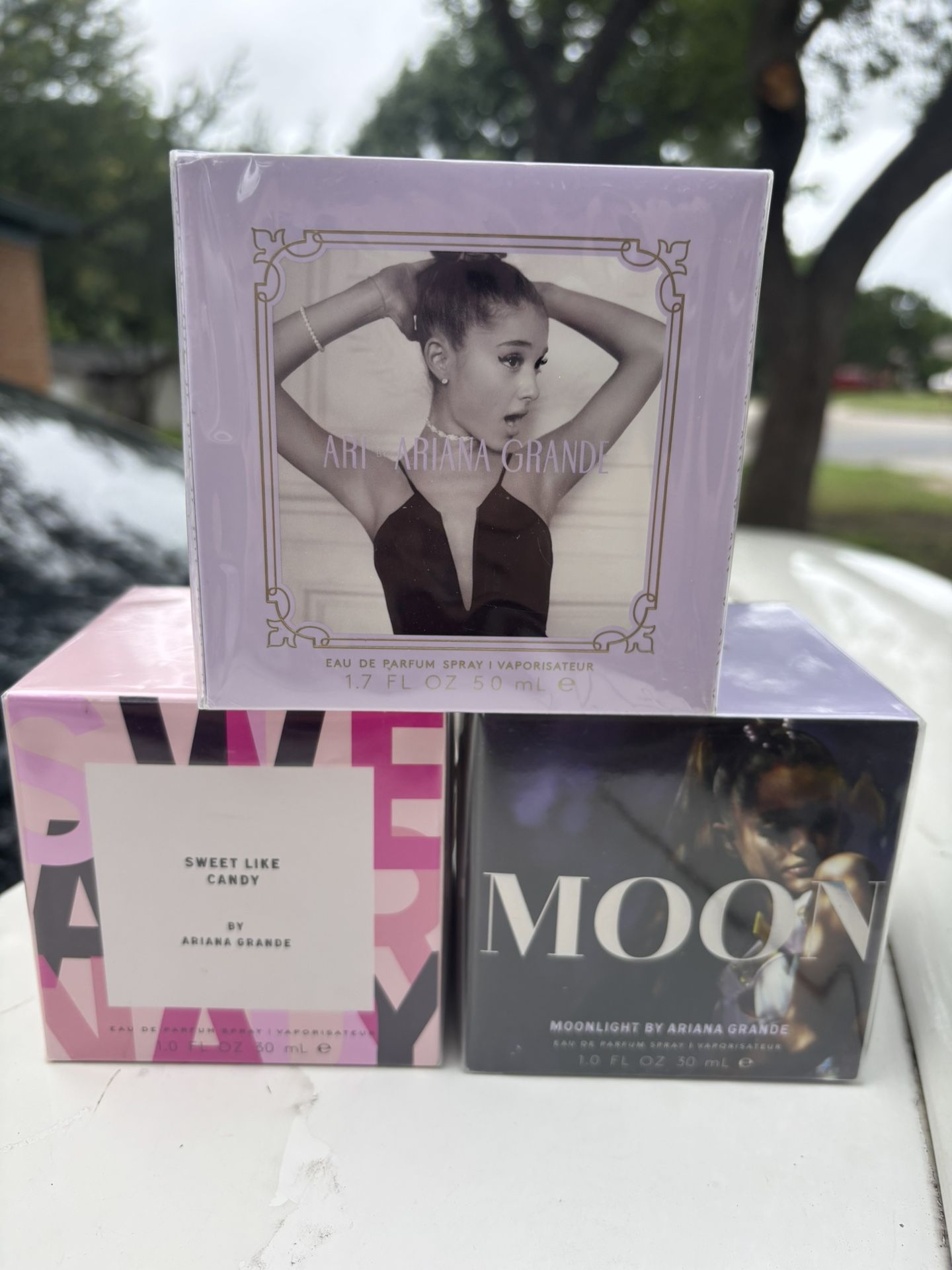 Ariana Grande Perfume