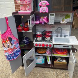 Kids Kitchenette 