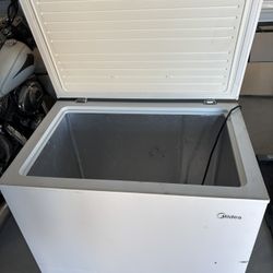 Deep Freezer 
