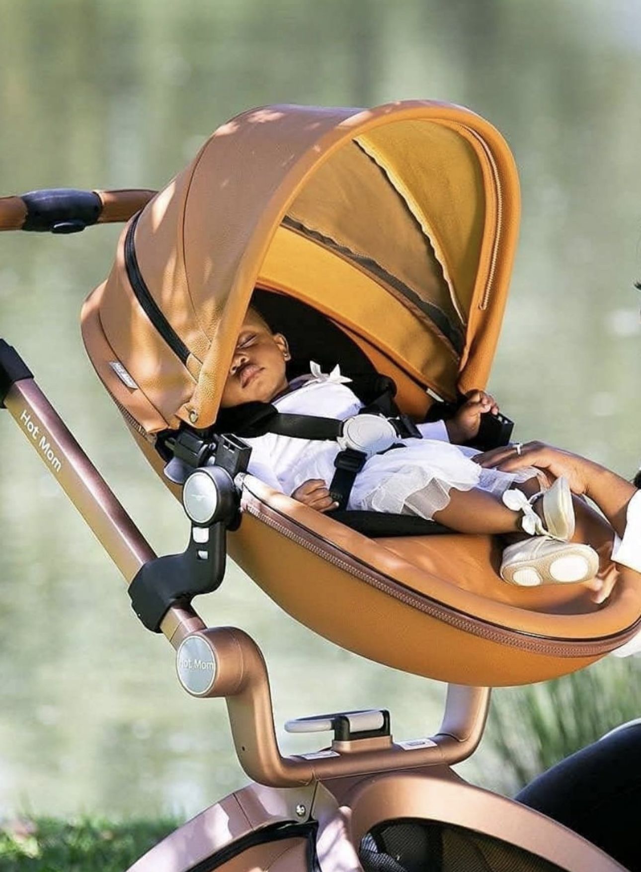 Hot Mom Baby Stroller Reversible Luxury PU Leather Pram,Brown