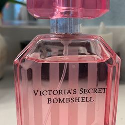 Victoria’s Secret Bombshell -OAKLEY