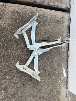 KIA SOUL FRONT RIGHT AND LEFT HOOD HINGES OEM 2014-2019