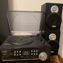 Jensen Phono/CD/AM:FM Stereo Player