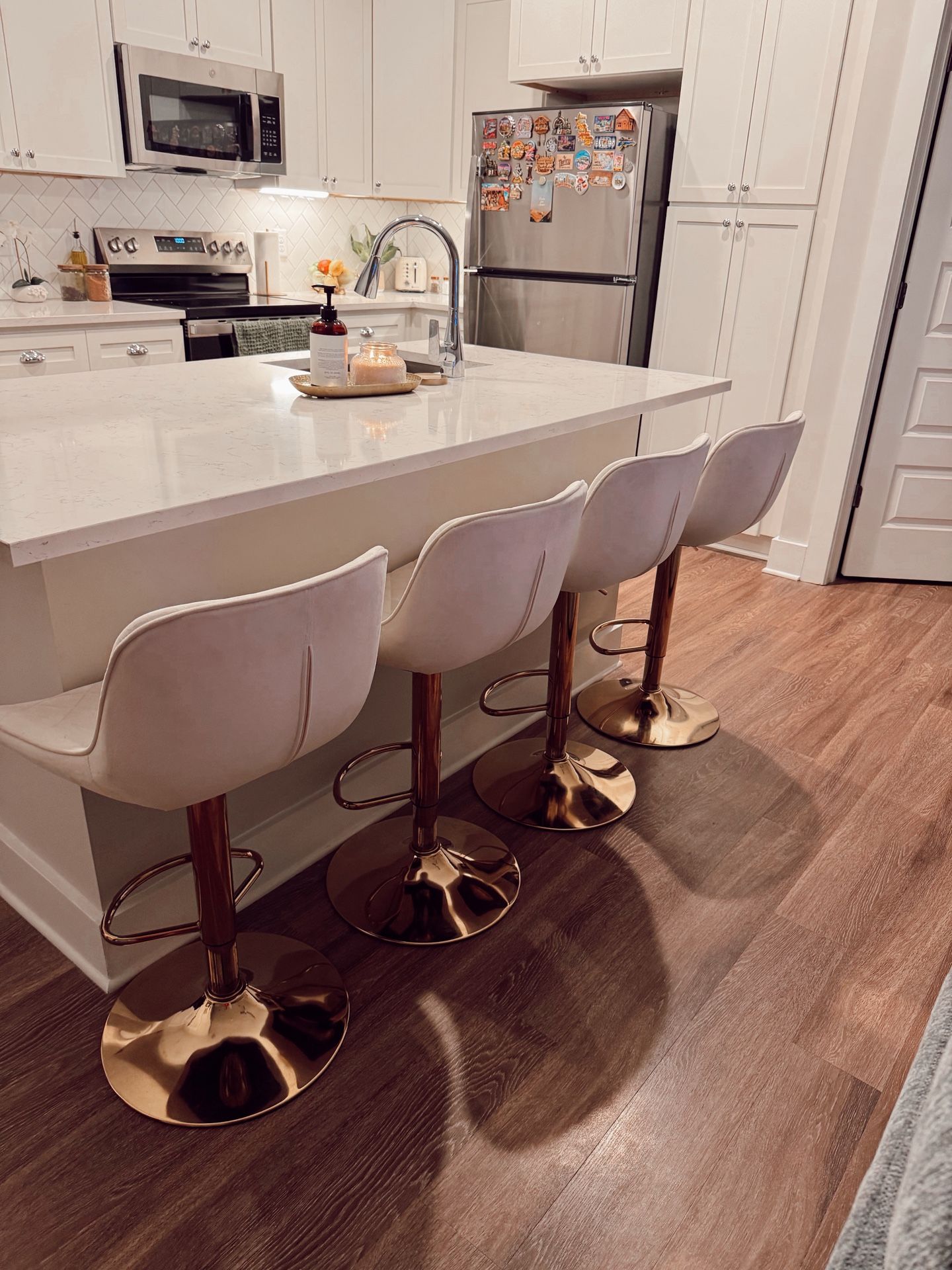 Adjustable Island Chairs/Stools