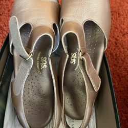 Women’s SAS Sandal Size 9