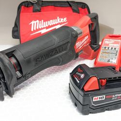 M18 Milwaukee FUEL Sawzall + XC 5.0 Starter Kit 