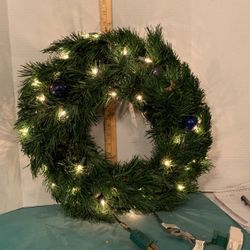 LIGHT UP WREATH