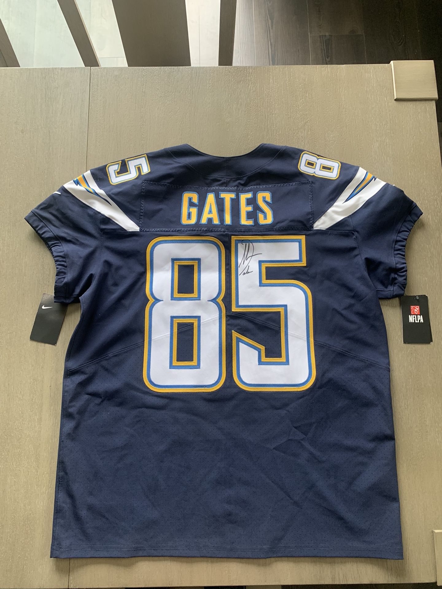 NFL San Diego Chargers Signed Anonio Gates Boys Nike On Field Jersey- Size 42