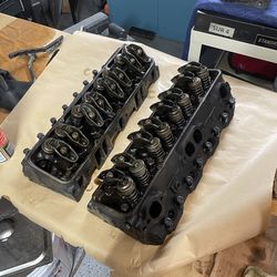 SBC 350 Heads Camshaft Lifter Pushrod Timing Kit