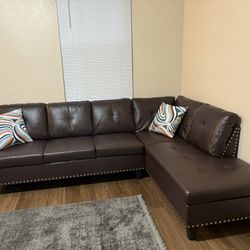 Sectional With Cup Holders