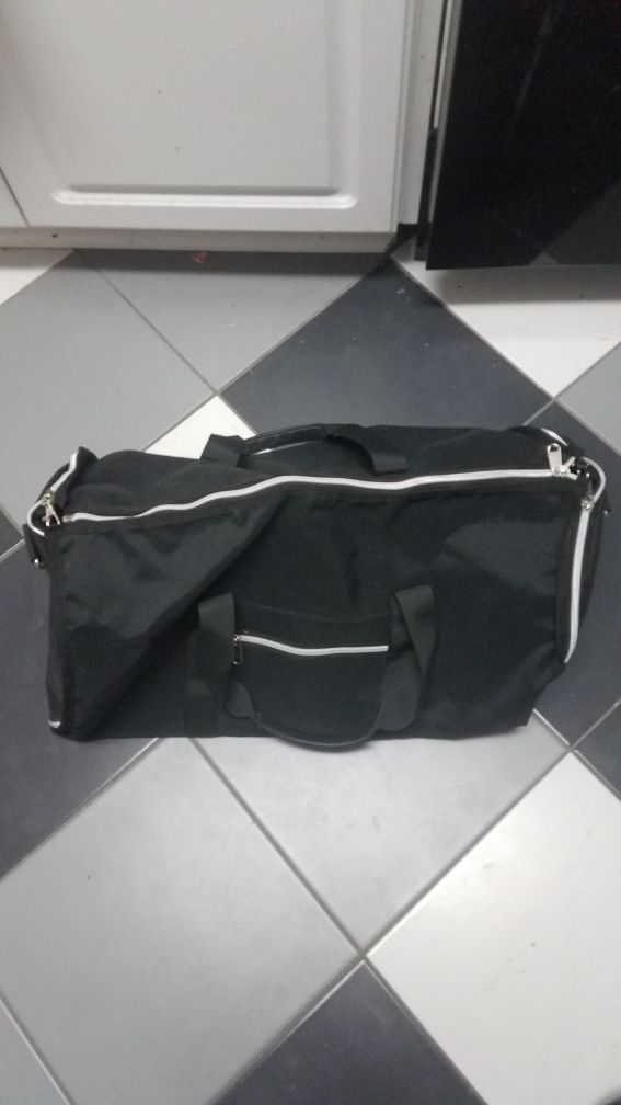 Convertible duffel bag