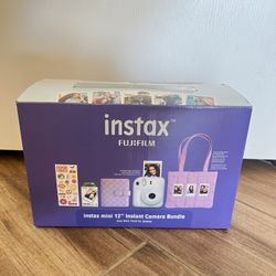FujiFilm Instax Mini 12 Holiday Bundle