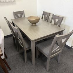 Dining Table With 6 Chairs 