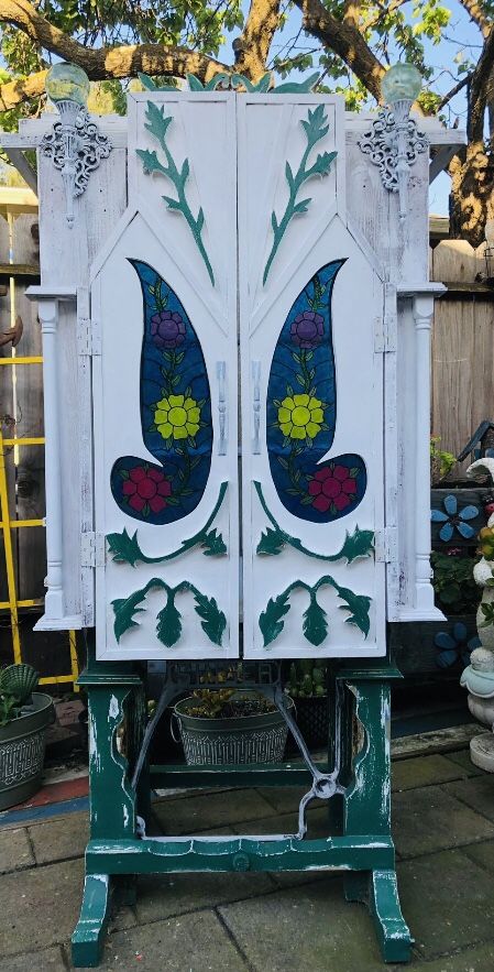 GARDEN CABINET