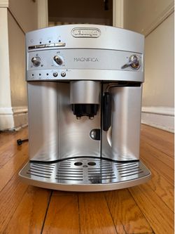 DeLonghi Magnifica Espresso Machine