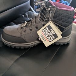NEW IN BOX LADIES SKETCHERS WORK BOOTS