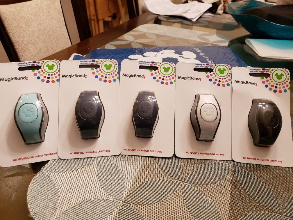 5 Disney Magic Bands..
