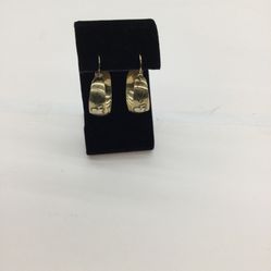 10k Apple Engraved Hoop Earrings
