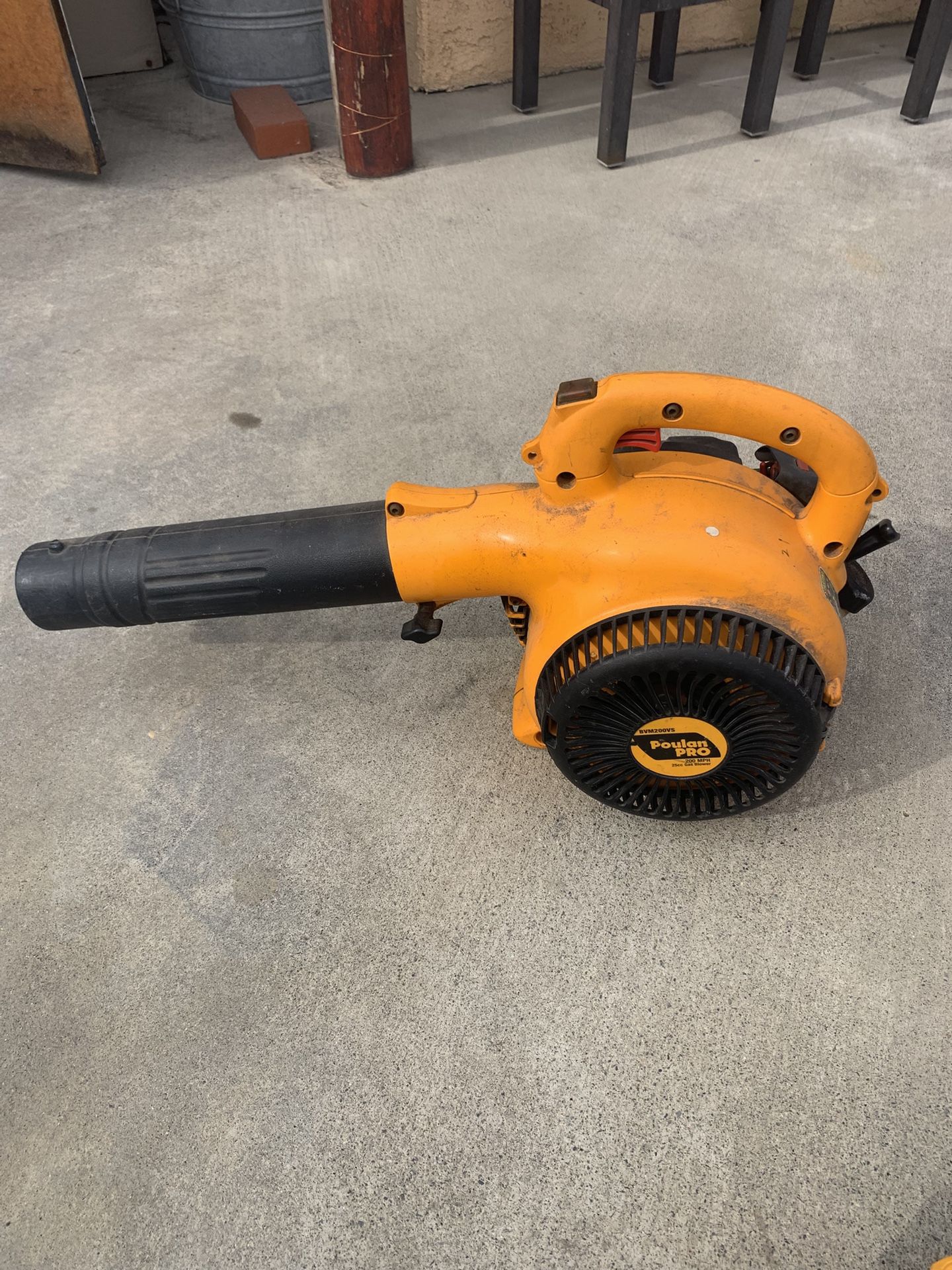 Gas Leaf Blower