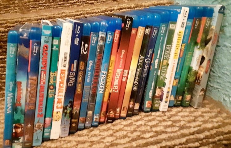 Kids Bluray Lot Mostly Disney