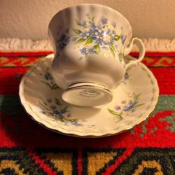 TAZA ANTIGUA DE PORCELANA FILETEADO 