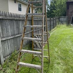 8’ Fiberglass Step Ladder