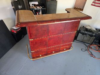 Mini bar with stools