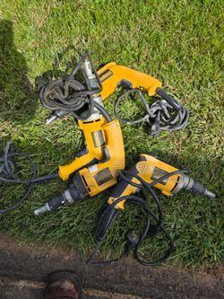 DEWALT DW252 and dw272 VSR Drywall Screwdriver - Yellow