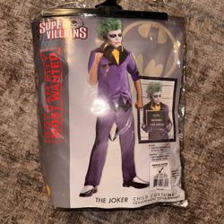 Joker outfit Costume - Size Medium (U.S. size 8-10, for ages 5-7) VC. Official DC Comics Gotham City's Most Wanted