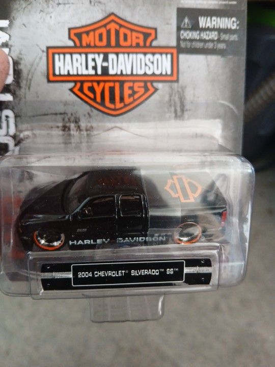 Maisto Hd Custom 2004 Chevy Silverado SS 