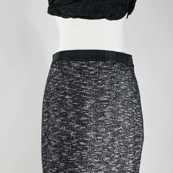 Ann Taylor Black/White Tweed Band Waist Skirt. Size 6.