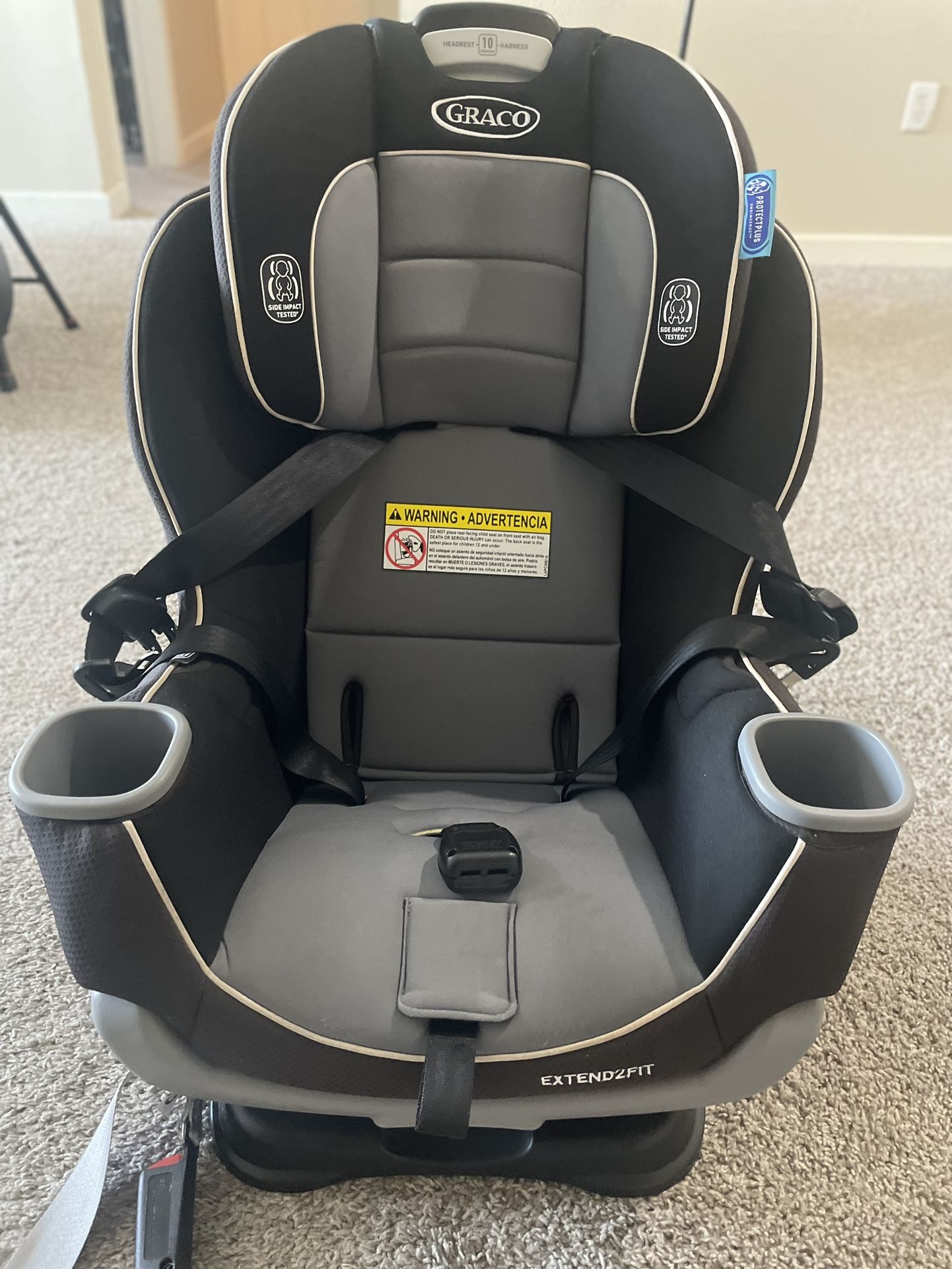 Graco Extend2Fit Convertible Baby Car Seat