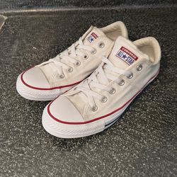 Converse men 7.5 like new