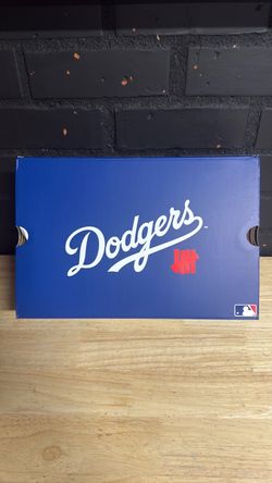 Undefeated x LA Dodgers converse