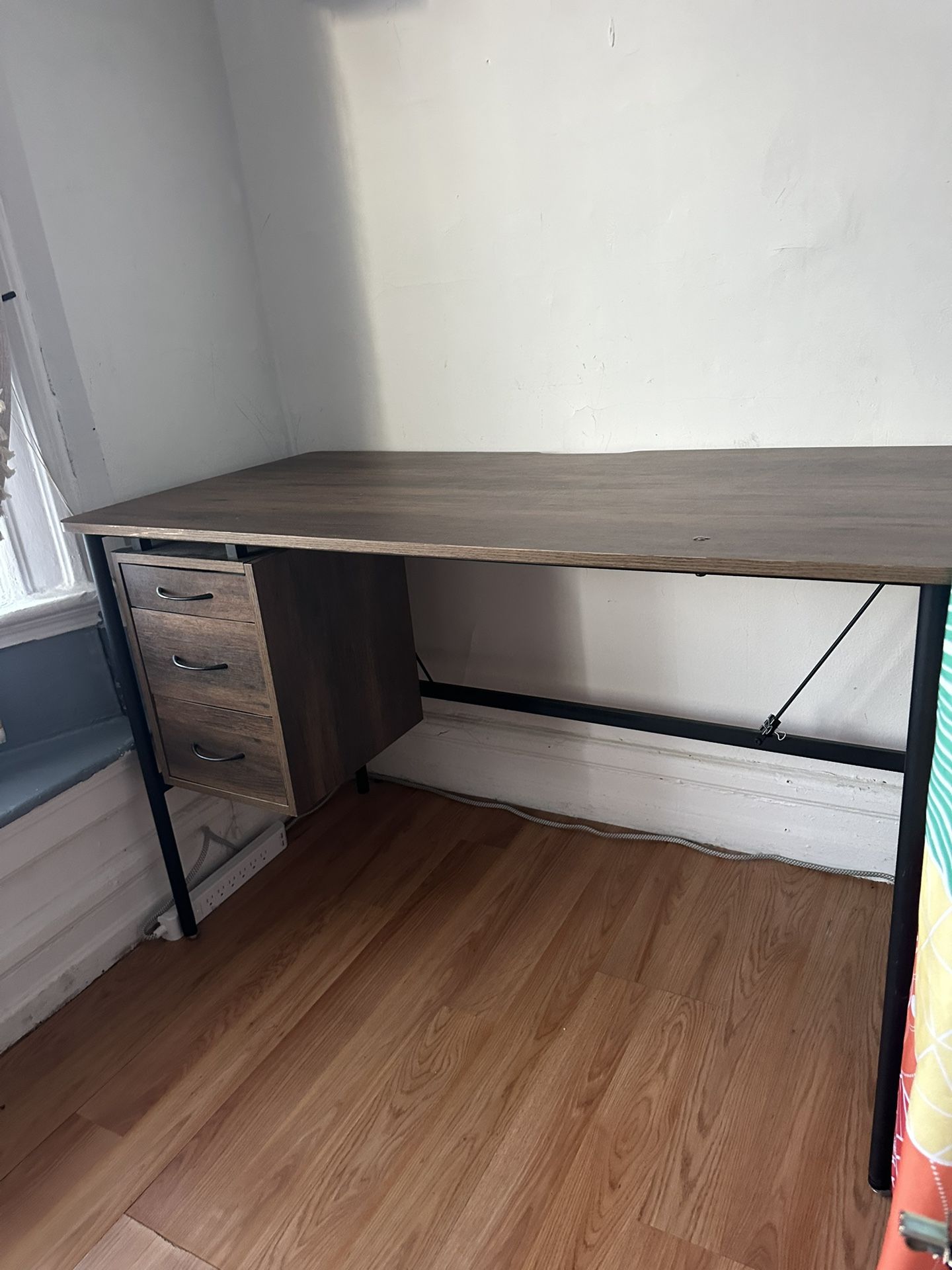 Desk with 3 Drawers – Modern Wood & Metal (47”)