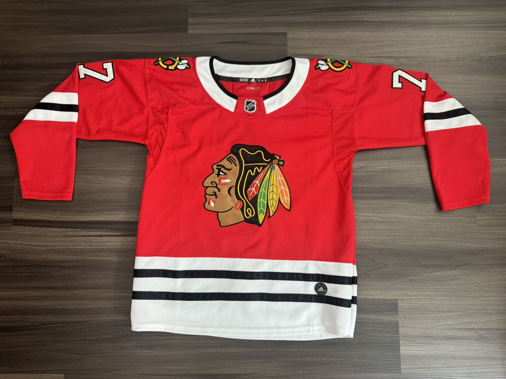 Adidas Chicago Blackhawks Kirby Dach #77 NHL Stitched Jersey Size 46 Large