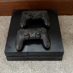 PlayStation 4 With Controllers