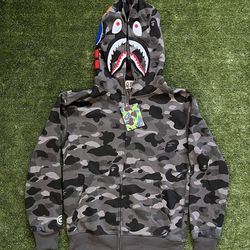 a Bathing Ape Hoodie Size Small