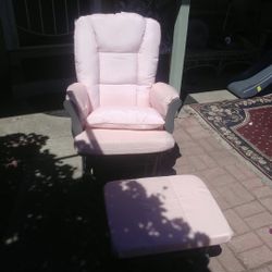 Nusery Rocking Chair And Ottoman