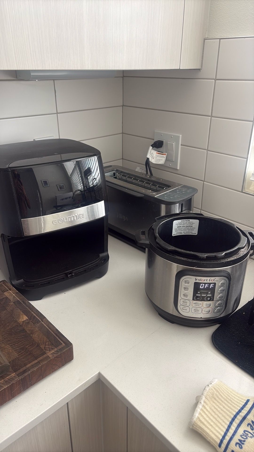 Kitchen Appliances (selling all)