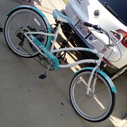 Ladies Electra beach cruiser