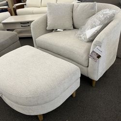 Chair With ottoman