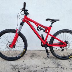 Transition Bottle Rocket Mountain Bike/ Downhill