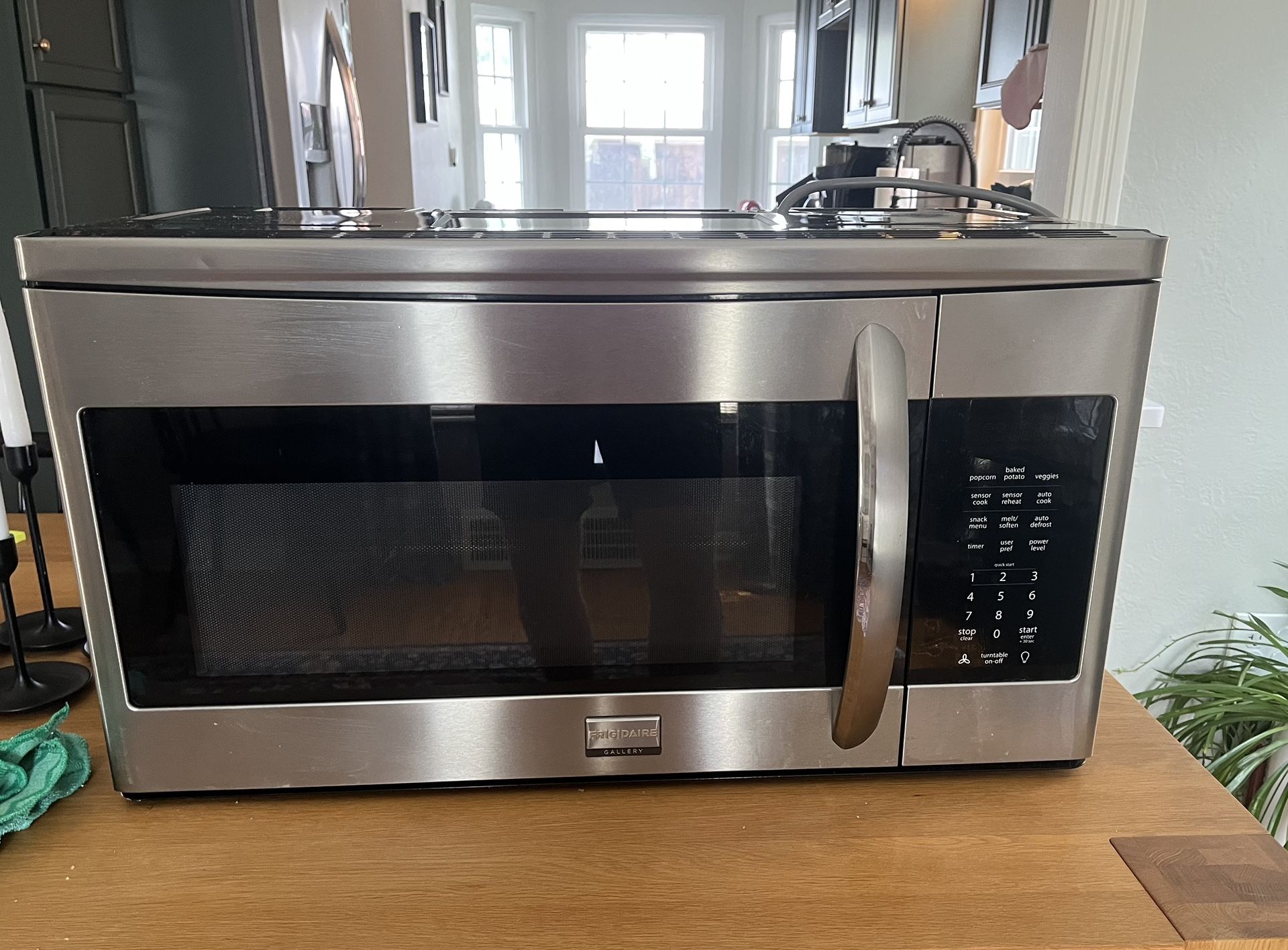 Frigidaire Gallery Series Over-the-Range Microwave